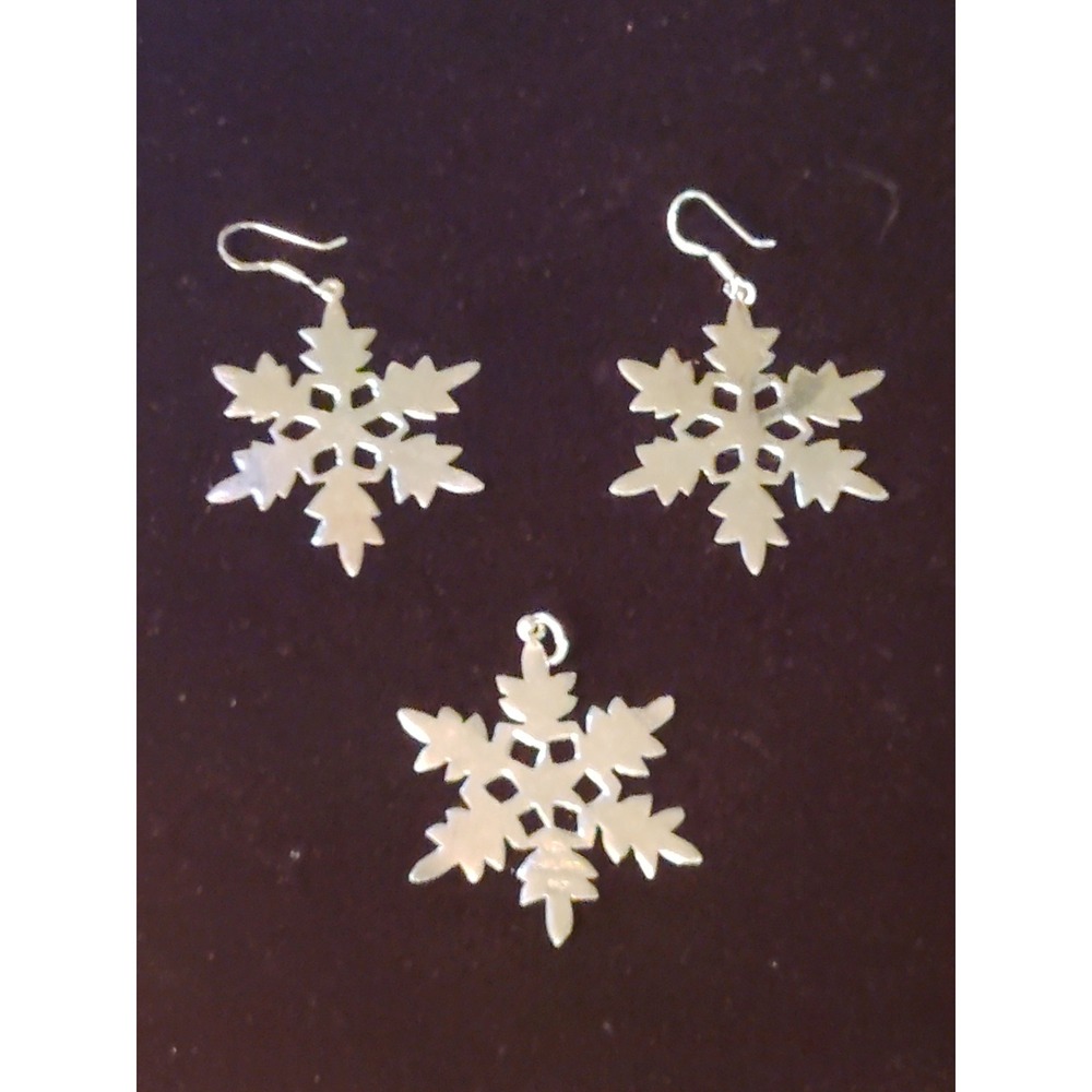925 Signed NF Dangle Snowflake Earrings With Matching Pendent Also Signed Paj